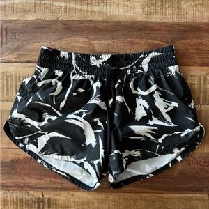 DSG Women's Black and White Shorts